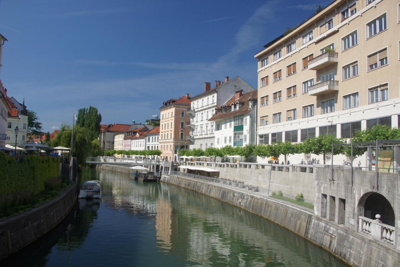 Bit Apartments Ljubljana Bagian luar foto