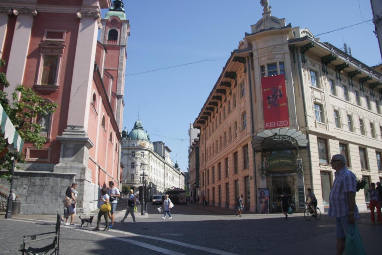 Bit Apartments Ljubljana Bagian luar foto