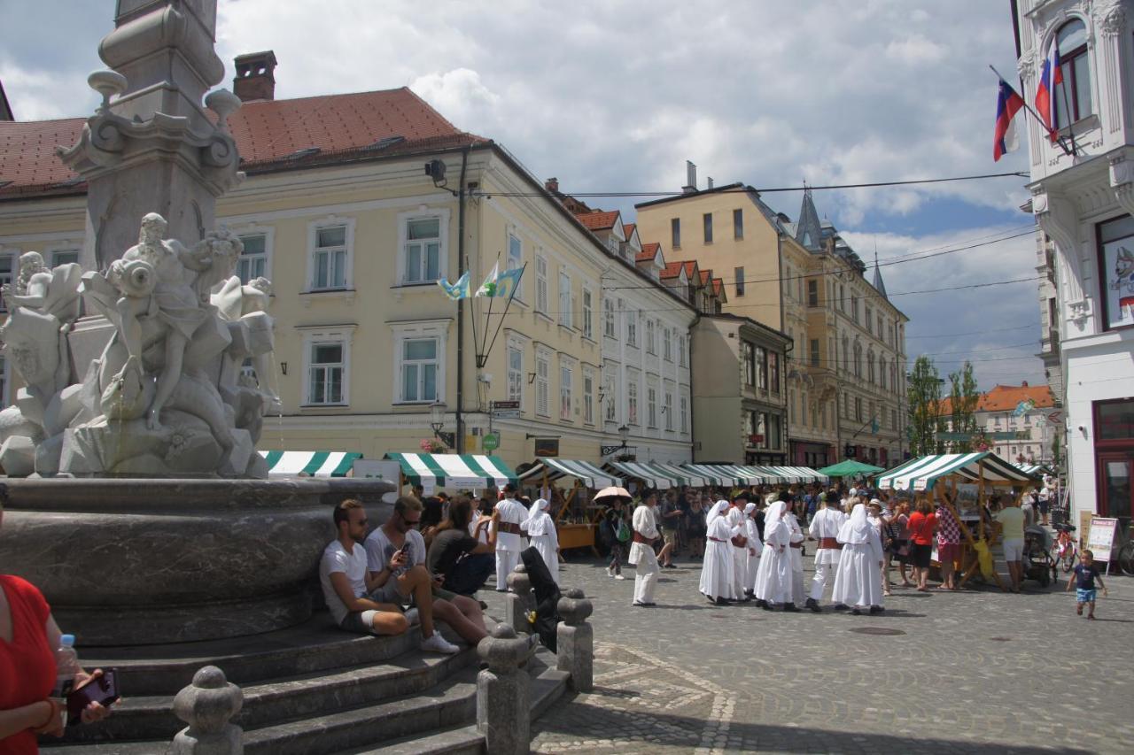 Bit Apartments Ljubljana Bagian luar foto