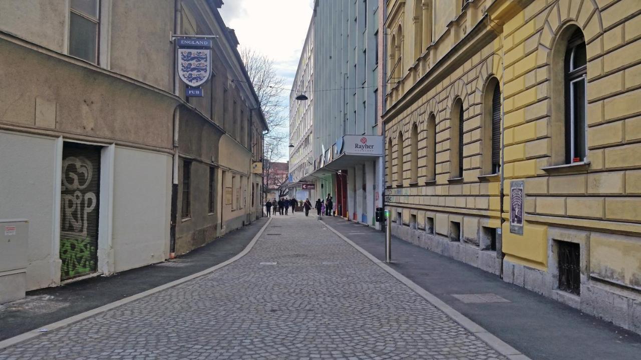 Bit Apartments Ljubljana Bagian luar foto